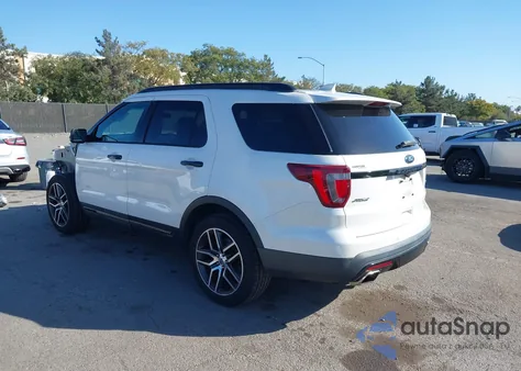 2016 Ford Explorer Sport z USA, uszkodzony, nr VIN 1FM5K8GT8GGC87308